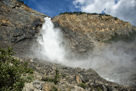 Takkakaw Falls yoho Park viewの写真素材