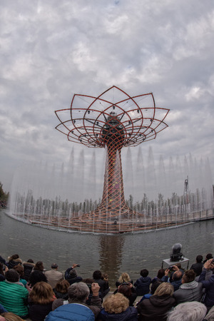 MILAN, ITALY - 17 SEPTEMBER 2015 - Expo is fully crowded for Last days of exhibitionのeditorial素材