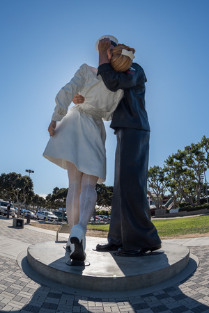 Unconditional Surrender sailor and nurse statue san diegoの写真素材