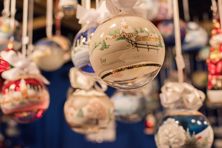 TRENTO, ITALY - DECEMBER 1, 2015 - People buying at the shops of traditional christmas marketのeditorial素材