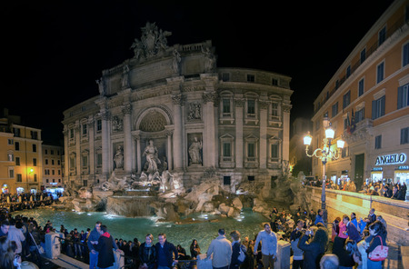ROME, ITALY - NOVEMBER 24, 2012 - Rome Fountain di trevi night view full of peopleのeditorial素材