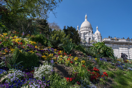 PARIS, FRANCE - MAY 1 2016 - Montmartre stair is crowded of french people toruists on sunday sunny day of labour international celebrationのeditorial素材
