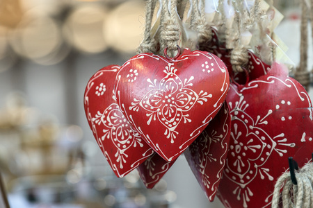 valentine red and white heart love necklageの写真素材