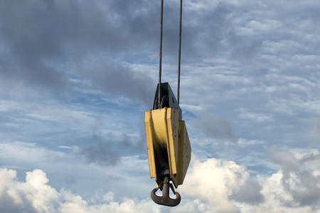 old harbor iron crane detail close upの写真素材