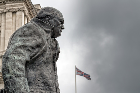 LONDON, ENGLAND - JULY 15 2017 - churchill statue in london town near  London Parliament detail close up one of town symbol and place to visitのeditorial素材