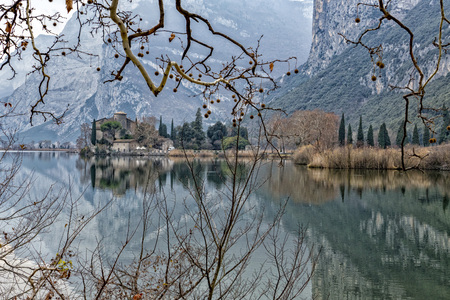 toblino castle view on foggy winter dayのeditorial素材