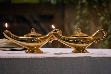 real gold aladdin lamp detailの写真素材