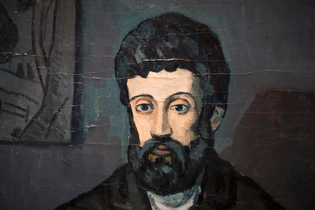 PARIS, FRANCE - OCTOBER 5 2018 -  Exposition of Pablo Picasso at Orsay Museum full of tourist, from blue to pink periodのeditorial素材