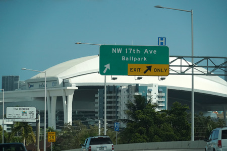 MIAMI, USA - NOVEMBER 5, 2018 - Miami Florida congested highways with many cars transit every dayのeditorial素材