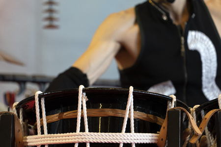 Japanese drum player in actionの写真素材