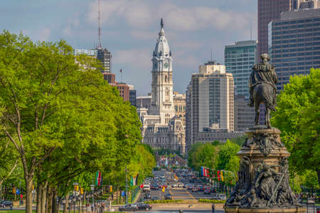 PHILADELPHIA, USA - APRIL 30 2019 - The 72 stone steps before the entrance of the Museum of Art, have become known as the "Rocky Steps" as a result of the scene from the filmのeditorial素材