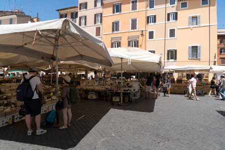 ROME, ITALY - JUNE 16 2019 - campo dei fiori place market crowded of tourist on sunday sunny dayのeditorial素材