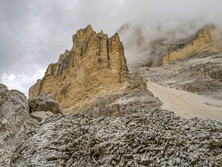 tofane dolomites mountains panorama landscapeの写真素材