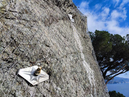 Acier iron Metallic net for rocks falling protectionの写真素材