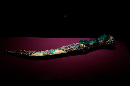 ISTANBUL - TURKEY - JANUARY 5 2024 - The Topkapi Dagger is an emerald-studded curved dagger, known as a jambiya, created in 1746 part of the Topkapi Palace treasure along with various donationsのeditorial素材
