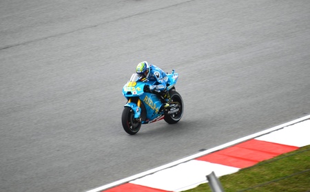 SEPANG, MALAYSIA - OCTOBER 21: Alvaro Bautista from Rizla Suzuki MotoGP Team in action during MotoGP Test Day at Sepang International Circuit on October 21, 2011 in Sepang, Malaysia. のeditorial素材