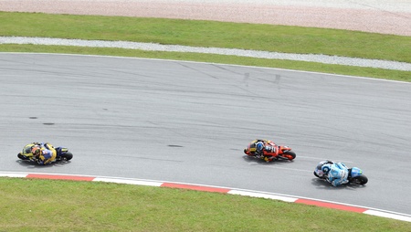 SEPANG, MALAYSIA - OCTOBER 21: Riders of 250cc race at Malaysian MotoGP 2011 Sepang International Circuit Malaysia on October 21, 2011 in Sepang, Malaysia. のeditorial素材