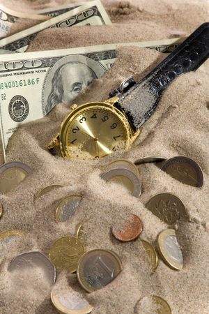 Clock and financial crisis on sand