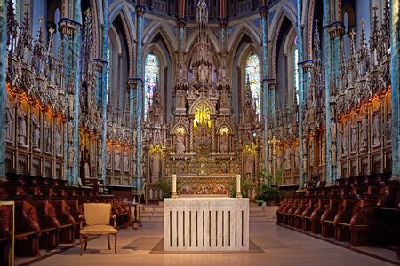 Ottawa, Ontario, Canada September 18, 2018: Interior of Notre-Dame Cathedral Basilica, Ottawa, Ontario Travel to Canadaのeditorial素材