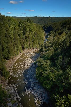 Coatikuk, Quebec, Canada September 8, 2018: View from the longest suspended pedestrian bridge of Sammogo in Canada. Parque de la Gorge de Coaticook. Quebec. Cantons de Estのeditorial素材