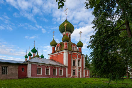 Ancient Vladimir Cathedral in the city of Pereslavl-Zalessky, Yaroslavl region, Russia.の写真素材