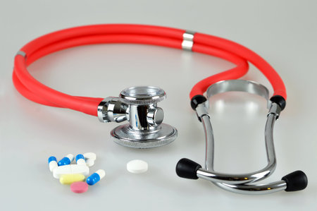 Stethoscope and pillsの写真素材