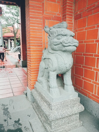 stone lionの写真素材