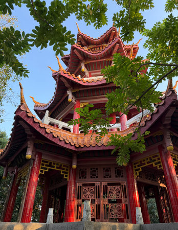 In the winter, the pavilion on the hillside outside the southern suburbs, the trees, plants, and the interior of the pavilion.の写真素材