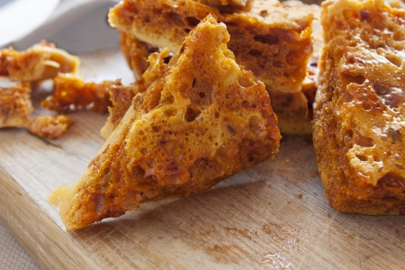 Delightful fresh baked crisp and crunchy sweet honeycomb dessert.の写真素材