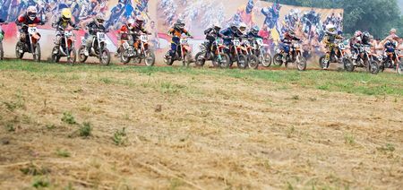 VLADIMIR, RUSSIA - AUGUST 7: XX International motocross in Vladimir for prizes of Tochmash factory, August, 7, 2010 in Vladimir, Russia. junior startのeditorial素材