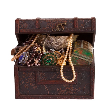 Old treasure chest with vintage gems and jewelleryの写真素材