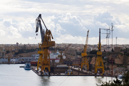 Ships in dry dock at Grand harbour (Malta)の写真素材
