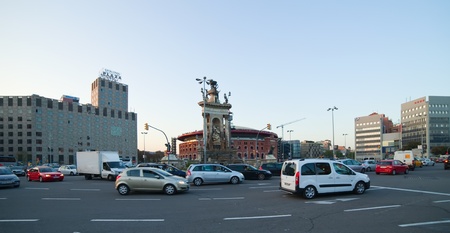 BARCELONA, SPAIN - APRIL 9: Traffic at Square of Spain in April 9, 2011 in Barcelona, Spain. Square of Spain - famous Square on Montjuic in Barcelonaのeditorial素材