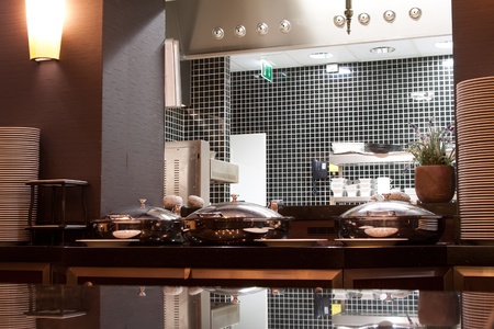  Buffet heated trays ready for serviceのeditorial素材