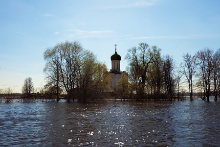 Church of the Intercession on the River Nerl in spring  floodの写真素材