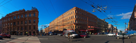 ST.PETERSBURG, RUSSIA - AUGUST 2: Nevsky Prospect in August 2, 2012 in St.Petersburg, Russia. Prospect came shortly after founding of city in 18th century. Now it is main street, length of 4.5 kmのeditorial素材