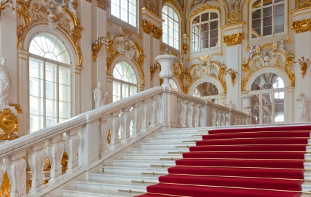 ST.PETERSBURG, RUSSIA - AUGUST 1: Interior of Winter Palace in August 1, 2012 in St.Petersburg, Russia. State Hermitage was founded in 1764. Now it is largest in Russia and one of largest art museumsのeditorial素材