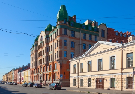 ST.PETERSBURG, RUSSIA - AUGUST 3: Street at Vasilyevsky Island in August 3, 2012 in St.Petersburg, Russia. Buildings of island began in mid 1710's. Now the district population of over 200 000 peopleのeditorial素材
