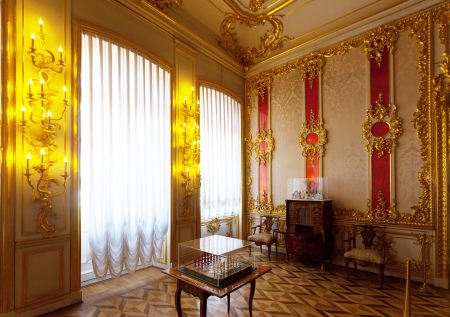 ST.PETERSBURG, RUSSIA - AUGUST 2: Interior of Catherine Palace in August 2, 2012 in St.Petersburg, Russia. The former imperial palace.  Building is laid in 1717 on orders of Catherine I. Now a museumのeditorial素材