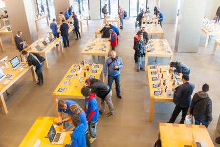 BARCELONA, SPAIN - FEBRUARY 26: Presentation center of Apple Inc in February 26, 2013 in Barcelona, Spain. February 29, 2012 market capitalization of more than $ 500 billion of USDのeditorial素材