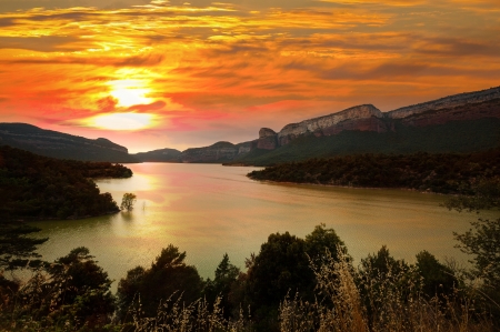 Sau reservoir in sunset. Catalonia, Spainの写真素材
