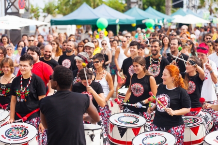 BARCELONA, CATALONIA - SEPTEMBER 8: Batala drummers at festival on Septebmer 8, 2010 in Barcelona, Catalonia.
Dia de Brasil - Festival of Culture of Brazilのeditorial素材