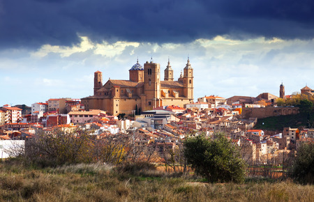 Santa Maria la Mayor at Alcaniz in winter.  Aragon, Spainの写真素材
