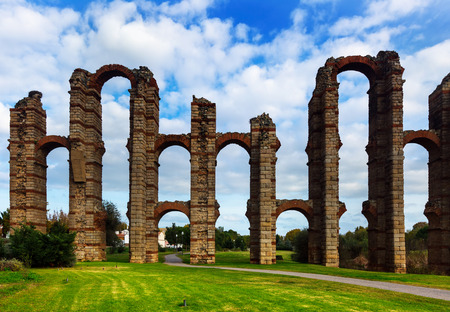 Day view of Acueducto de los Milagros. Merida, Spainの写真素材