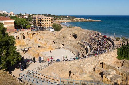 TARRAGONA, SPAIN - MAY 16, 2015:  Roman amphitheater.  Gladiator fights during the festival of Roman cultureのeditorial素材