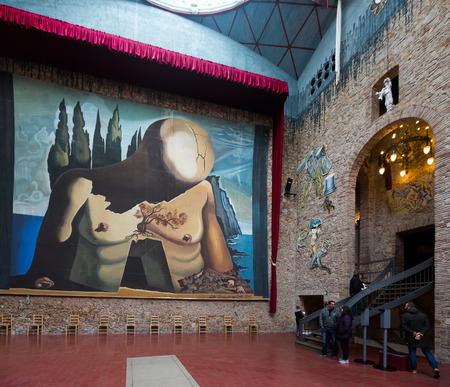 FIGUERES, SPAIN - JANUARY 03, 2016: Hall with "Curtain for labyrinth" in The Dali Theatre and Museum (Teatre-Museu Dali), Cataloniaのeditorial素材