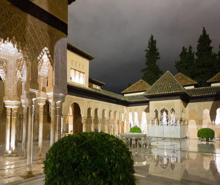 Courtyard of the Lions  in evening time, Alhambra.  Granada,  Spainのeditorial素材