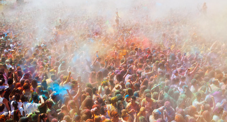 BARCELONA, SPAIN - APRIL 12, 2015: Many happy people during   Festival of colours Holi. Holi is traditional holiday of Indiaのeditorial素材