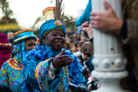BARCELONA, SPAIN â JANUARY 5, 2017:  Three Magi gathering childrenâs letters at port during celebrations. Barcelona, Cataloniaのeditorial素材