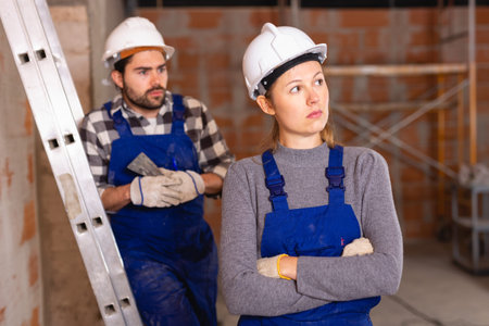 Foreman dissatisfied with quality of repair work of builder